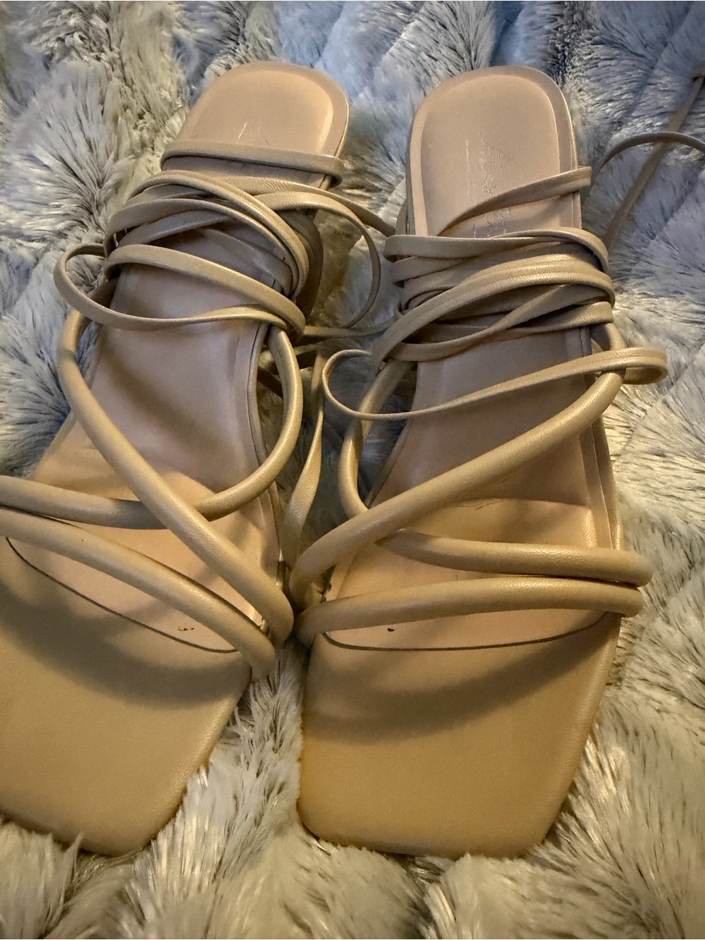 Women’s Strappy Square-Toe heels in Nude